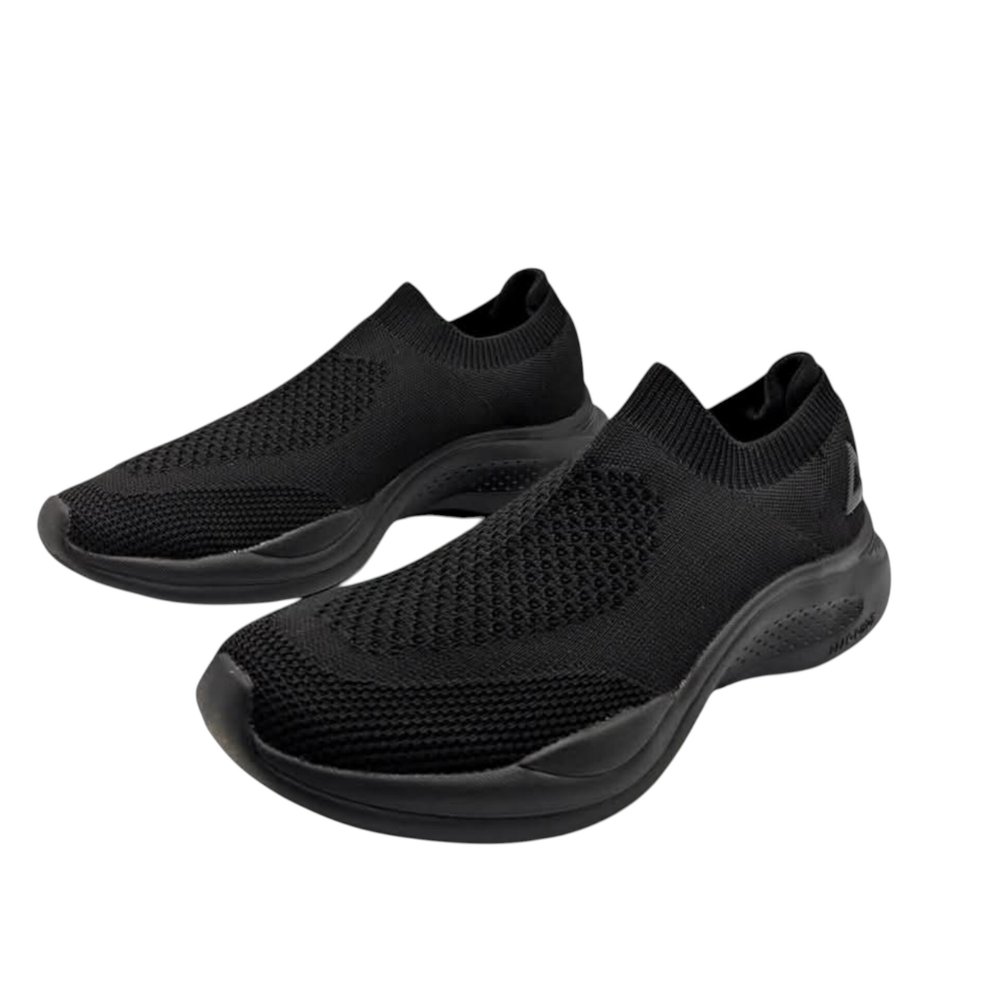 WALKING SHOES