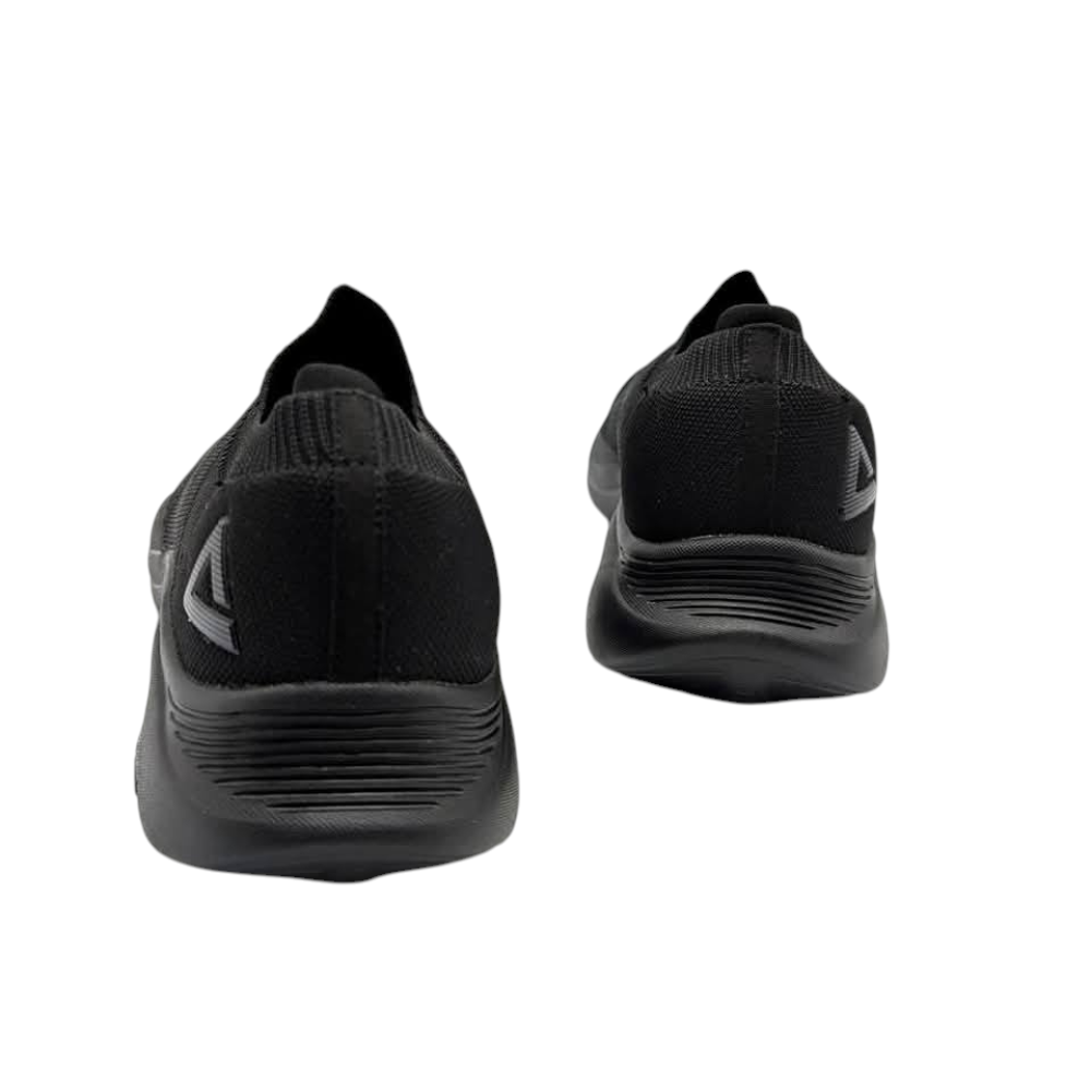 WALKING SHOES